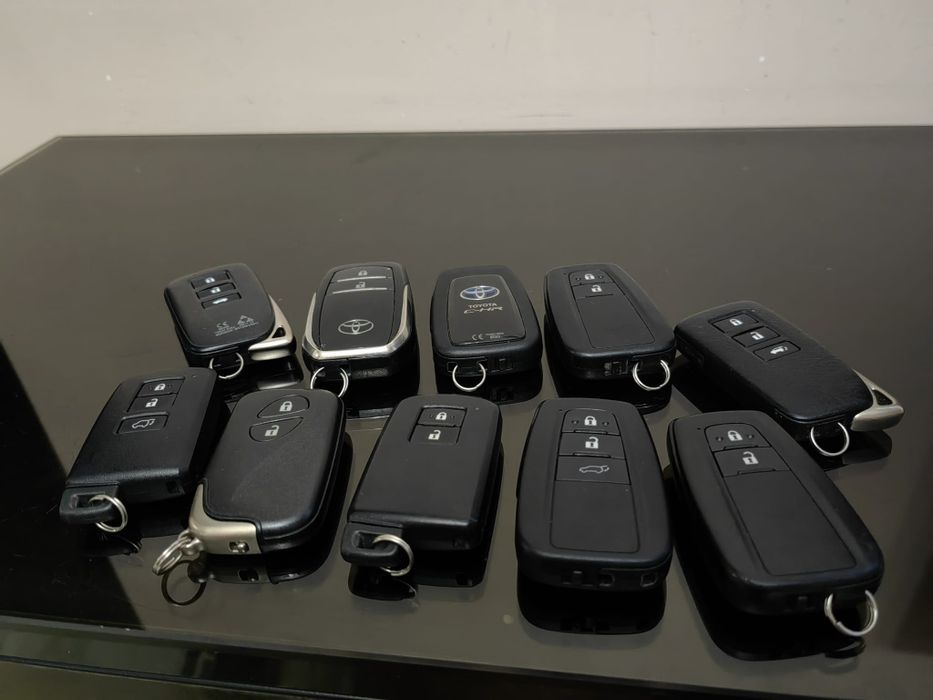 Cheie Lexus / Toyota Corolla Auris Aygo Rav4 C-HR Prius Hillux Lx300H
