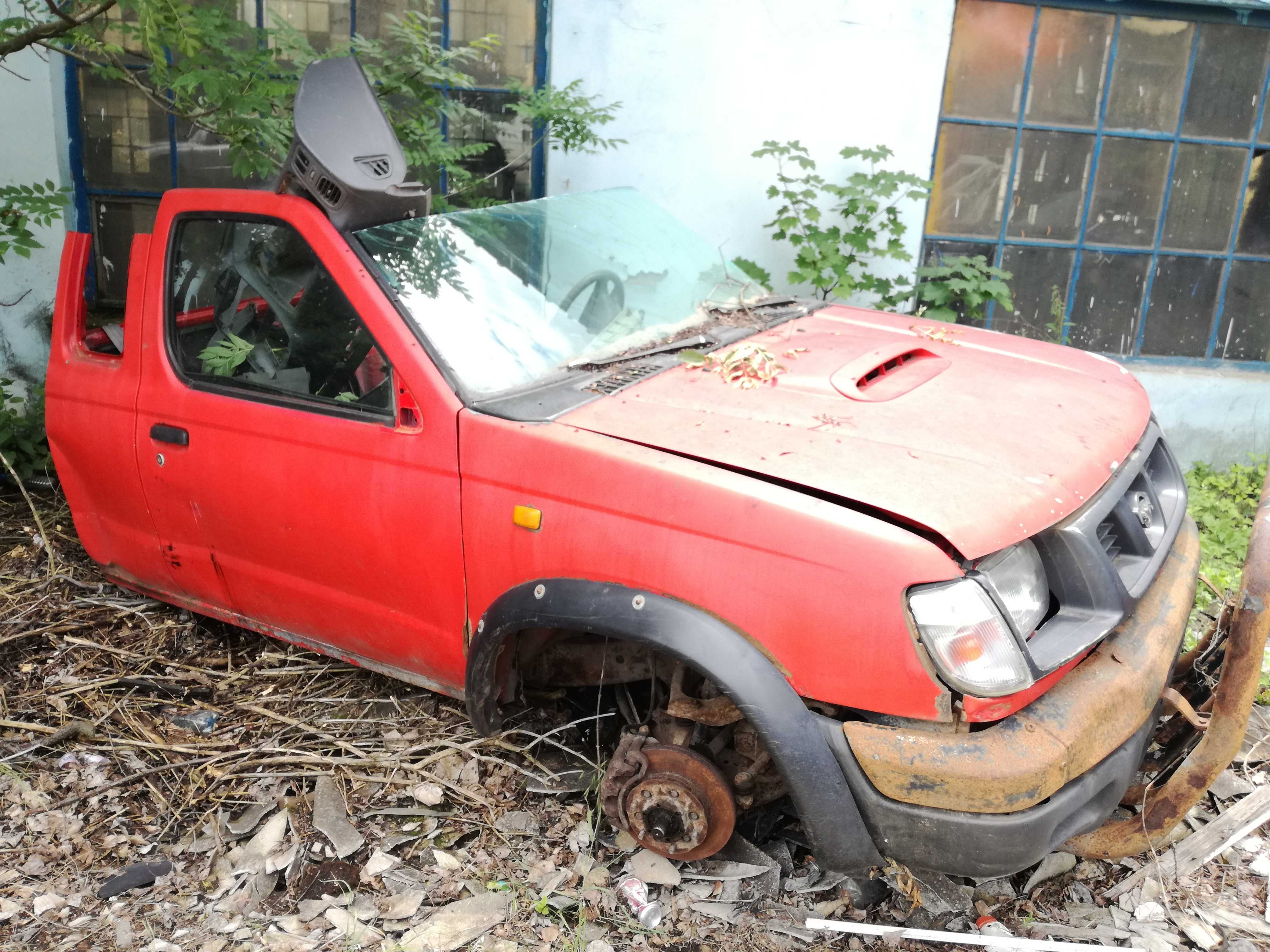 На части Нисан Навара / Nissan Navara 2 d22 2.5 D TDI