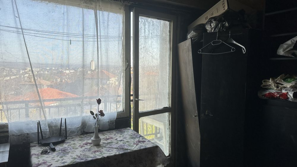 Продава се едностаен апартамент с тераса и гледка – 4-ти етаж