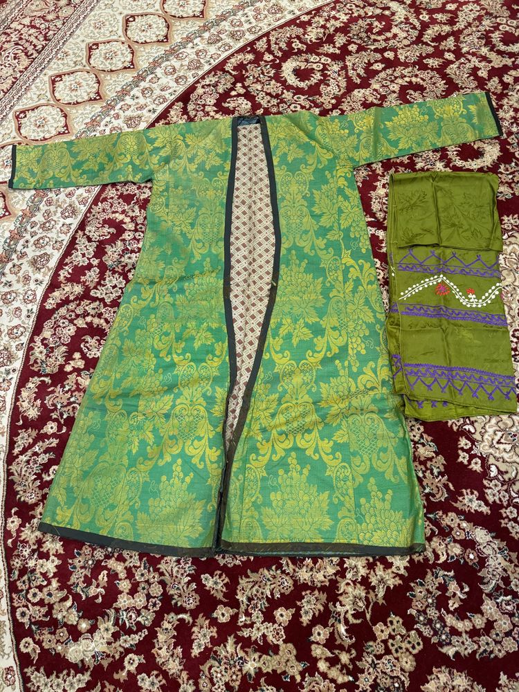 Старинный халат(чапан, паранжа, мирсак, чадра)