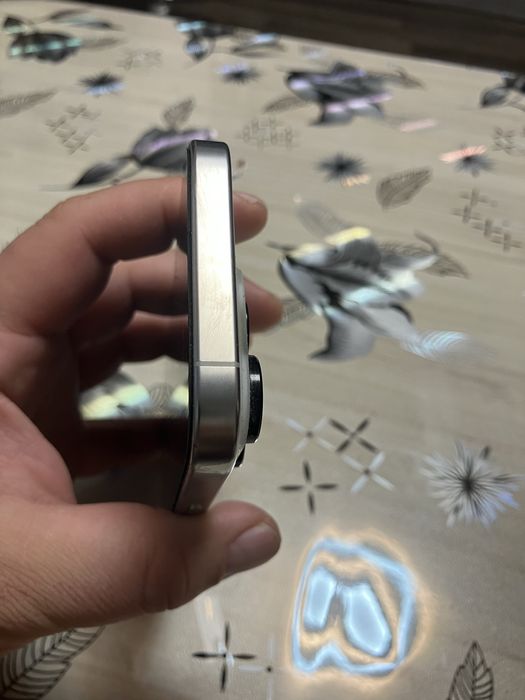 iPhone 16 pro 128 gb