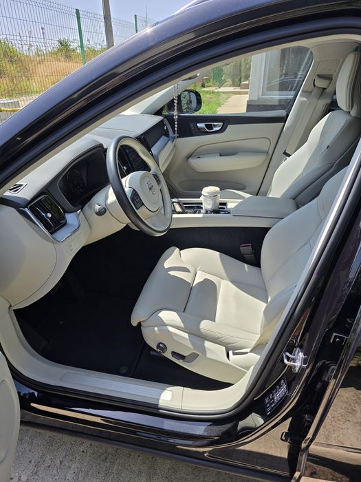 VOLVO XC 60 B4 2020 Mild Hybrid AWD Business Executive