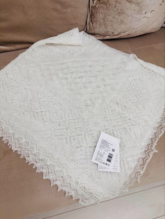 Пуховый оренбургский платок