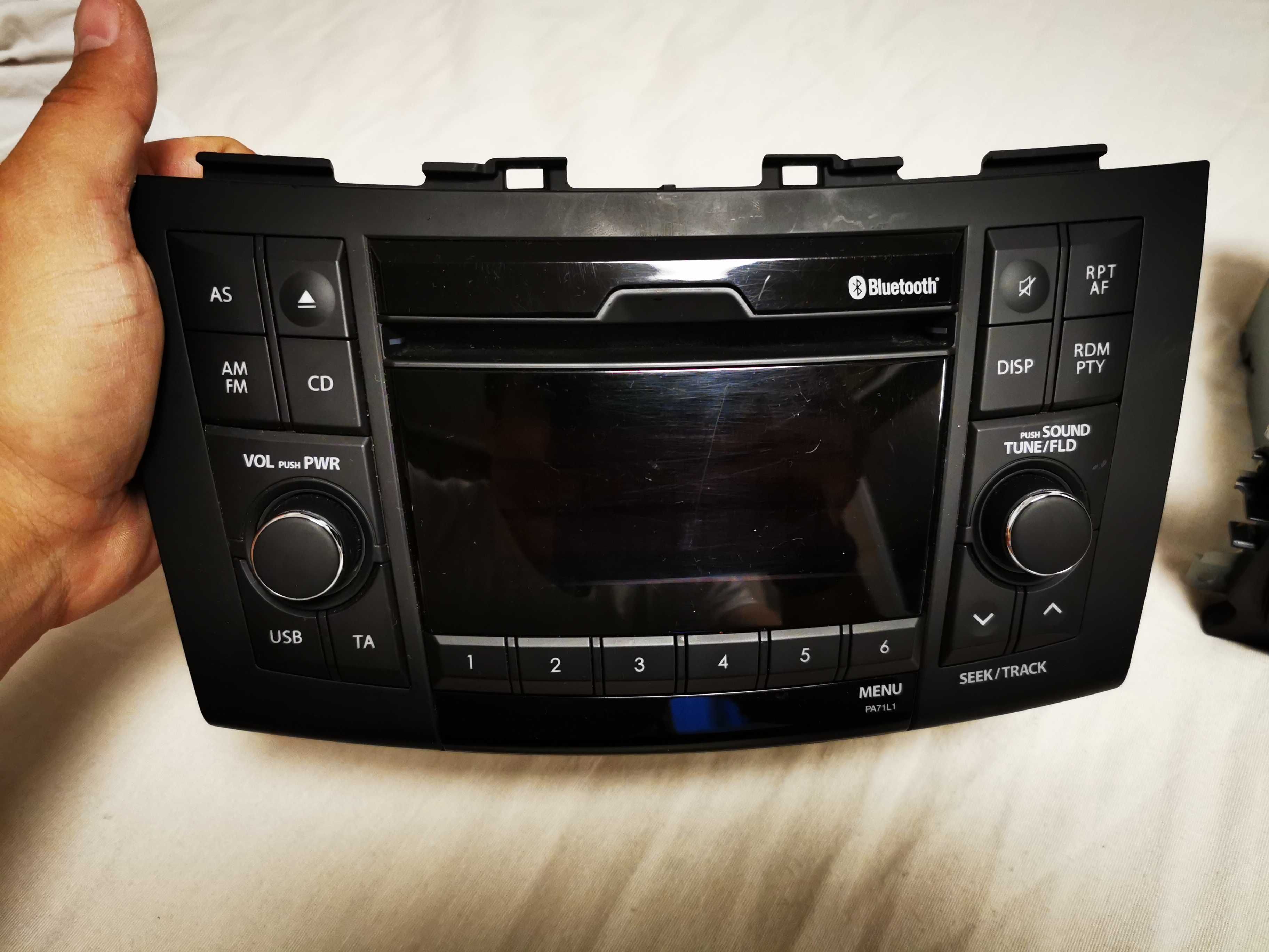 Radio CD player bluetooth Suzuki Swift 2011-2017