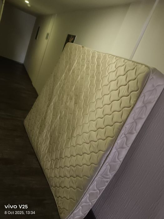 Продается матрас на KingSize