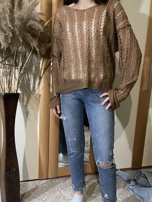 Свитер б/у в хорошем состоянии