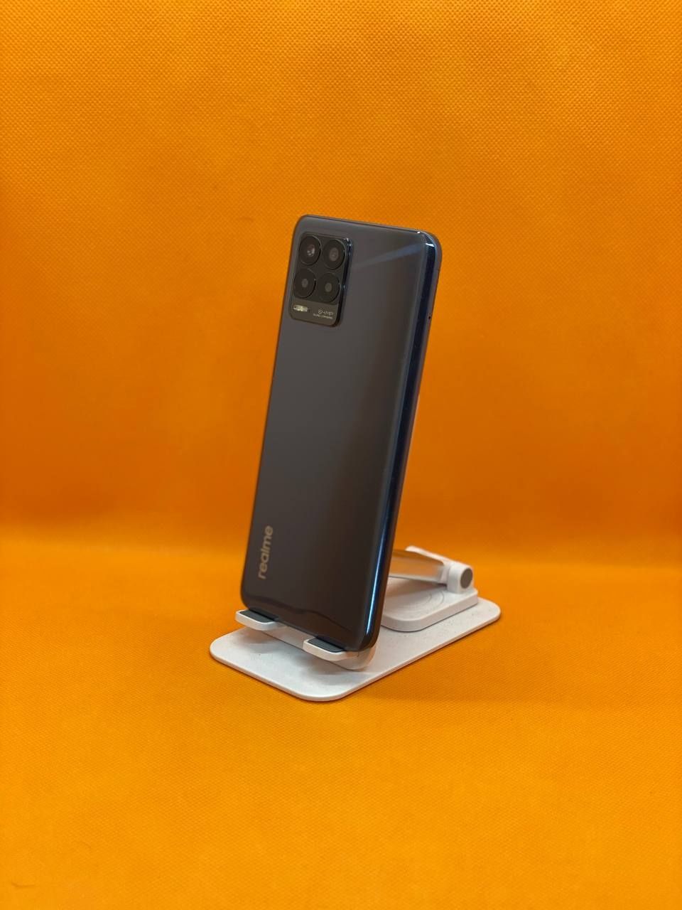 Realmi 8 sotiladi 128Gb