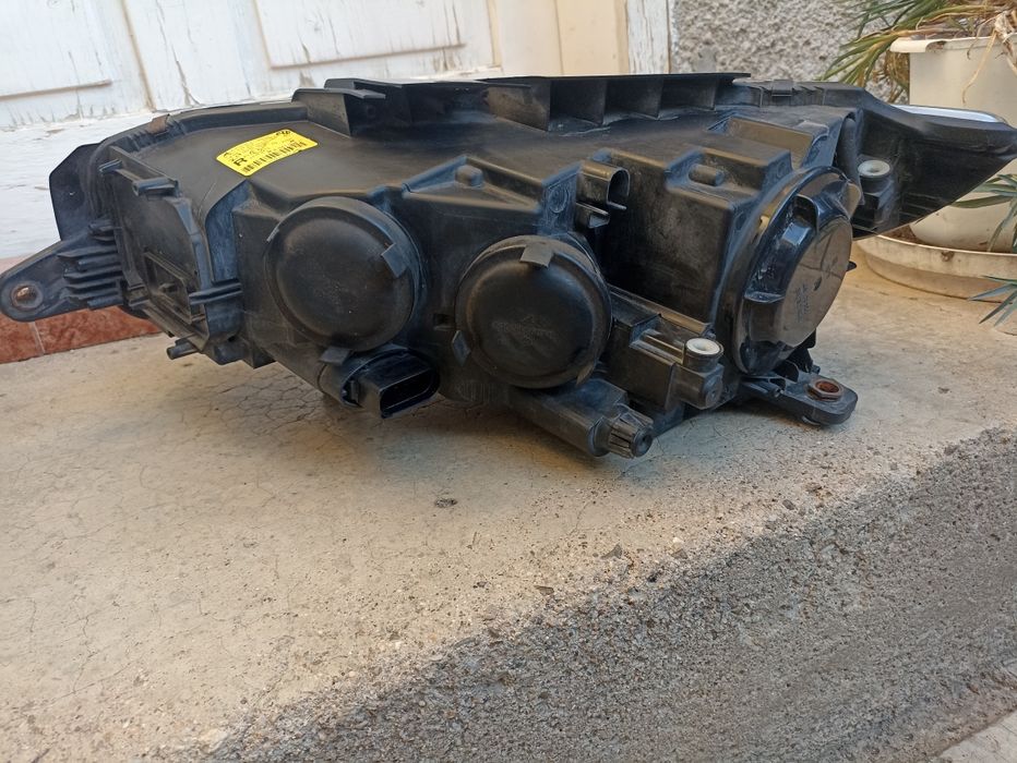 VW Passat... CC   фар  десен