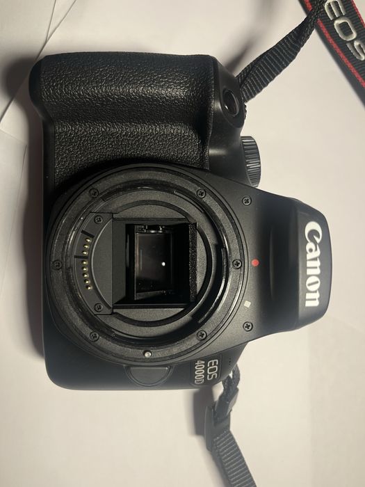 Aparat foto Canon 4000D