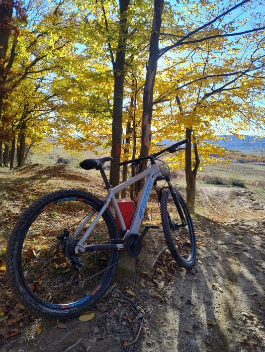 Vând bicicleta AfiSport M2