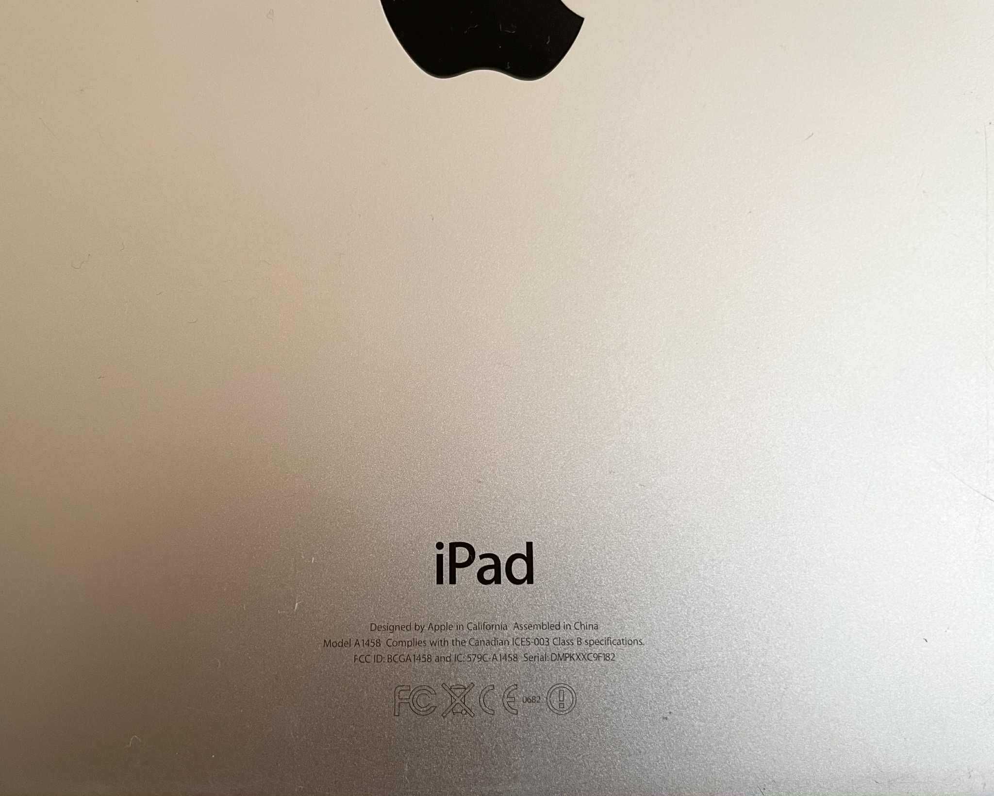 Apple Ipad A1458 Работещ таблет с пукнат дисплей