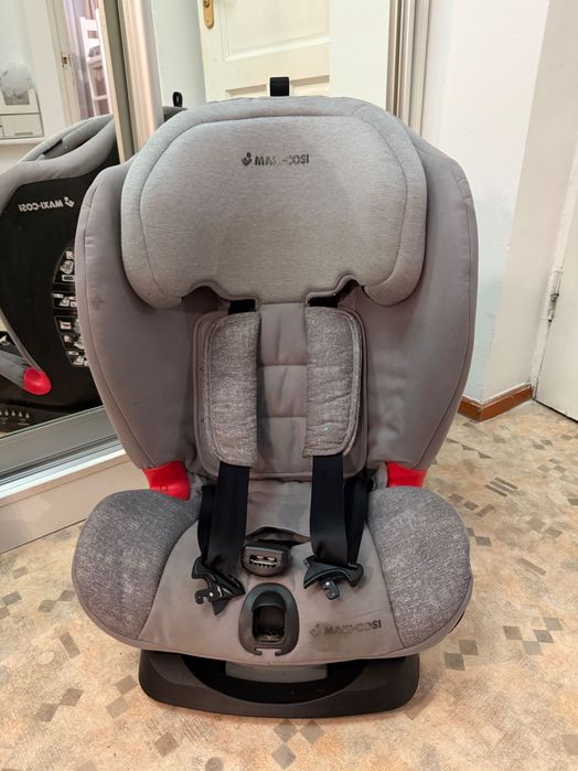 Автокресло maxi cosi