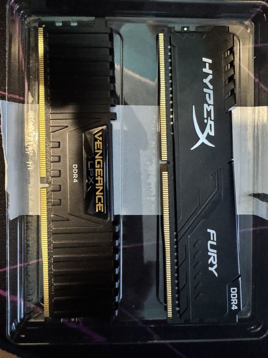 Dual channel hyperx corsair 2x8GB 2666mhz CL16