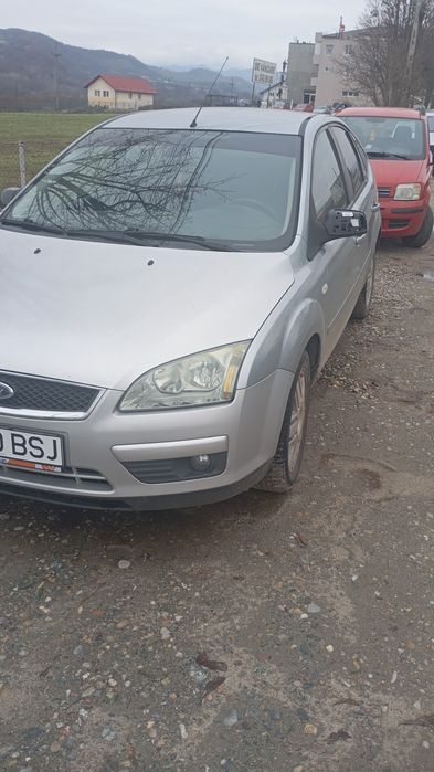 Vând Ford Focus anul 2008