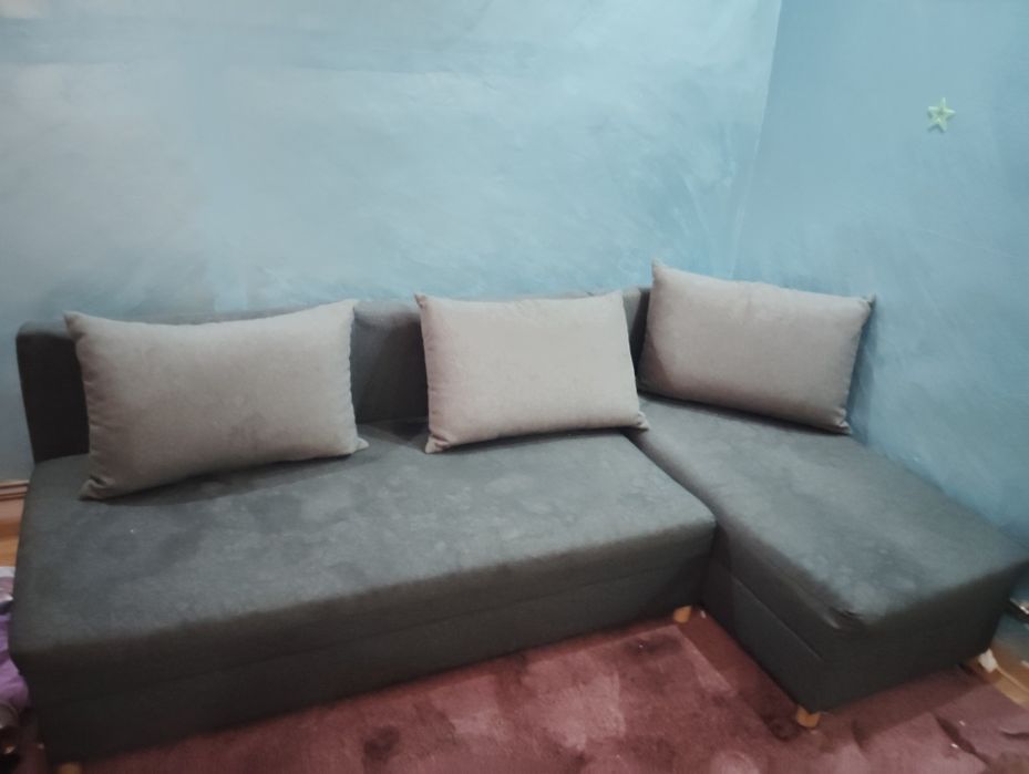 Vând canapea extensibila