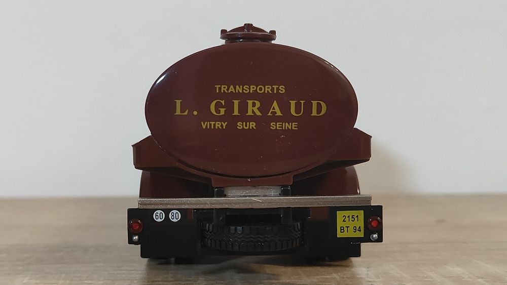 Macheta Saviem (Roman) cisternă 143