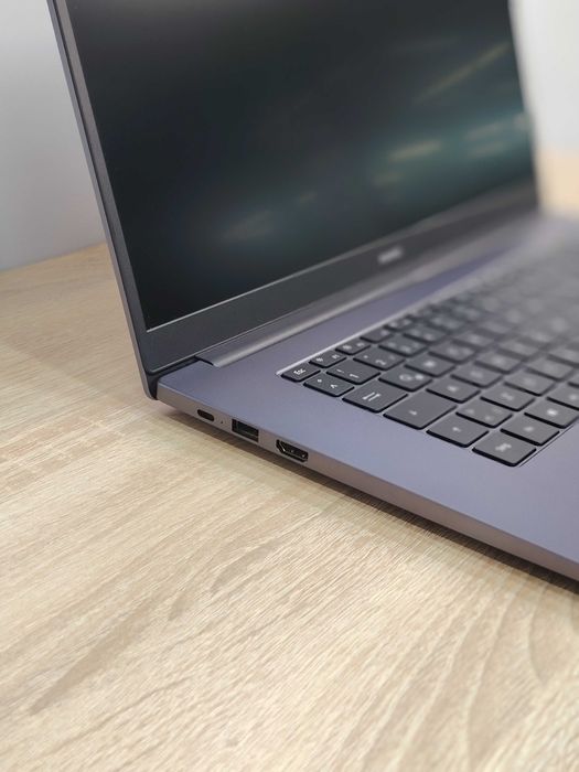 Huawei MateBook D15/Core i3-10110U/8GB DDR4/SSD 256GB/15.6”IPS Full HD
