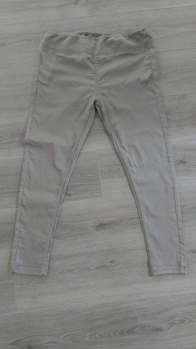 Pantaloni comozi gravide
