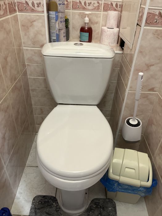 Продам унитаз в хорошем состоянии