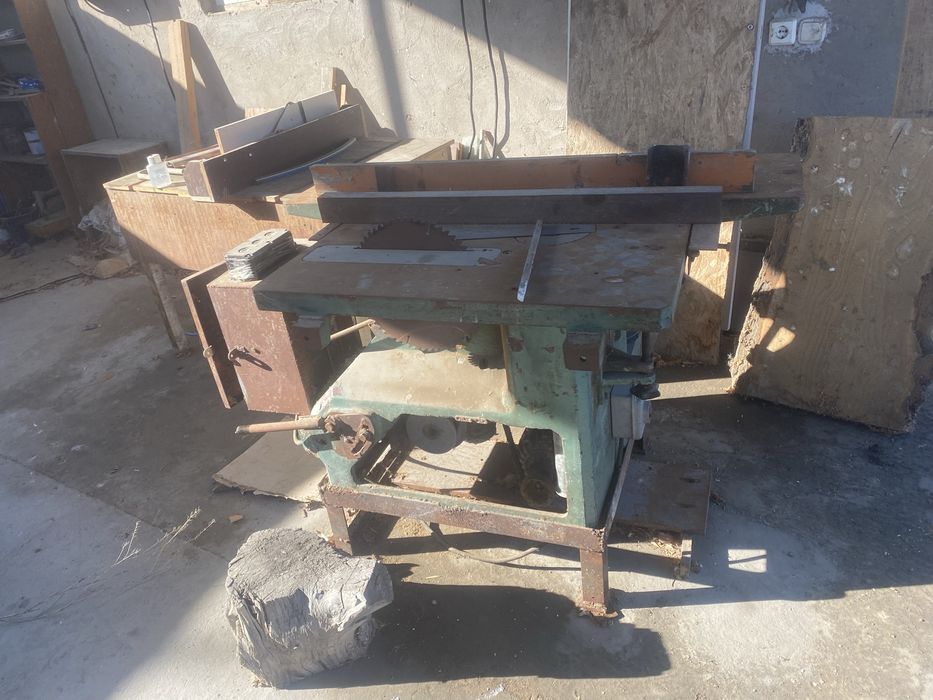 Продается станок универсальный5ти операйионный