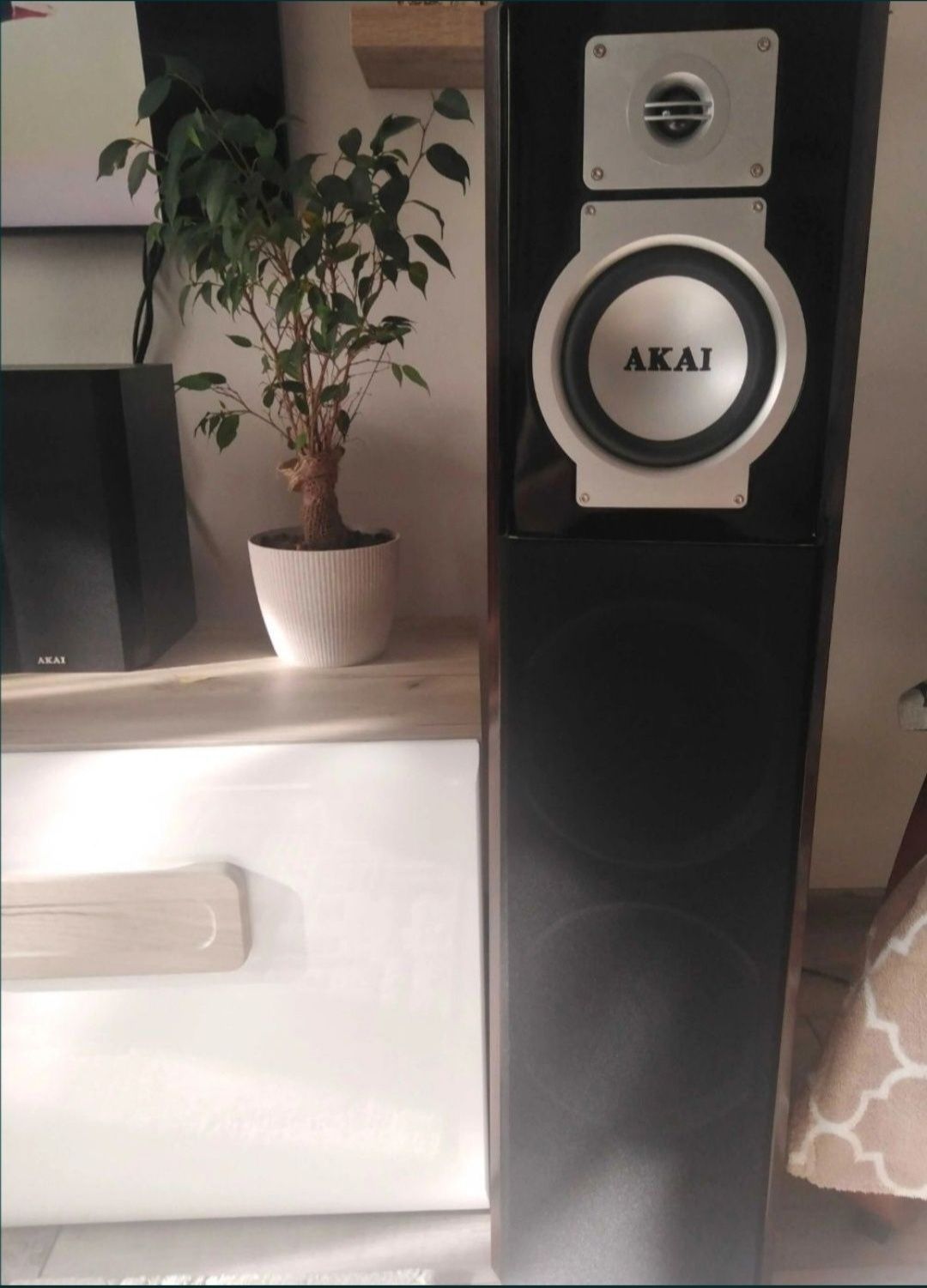Ciorapi eleganti amplificator Akai 5.1 professional