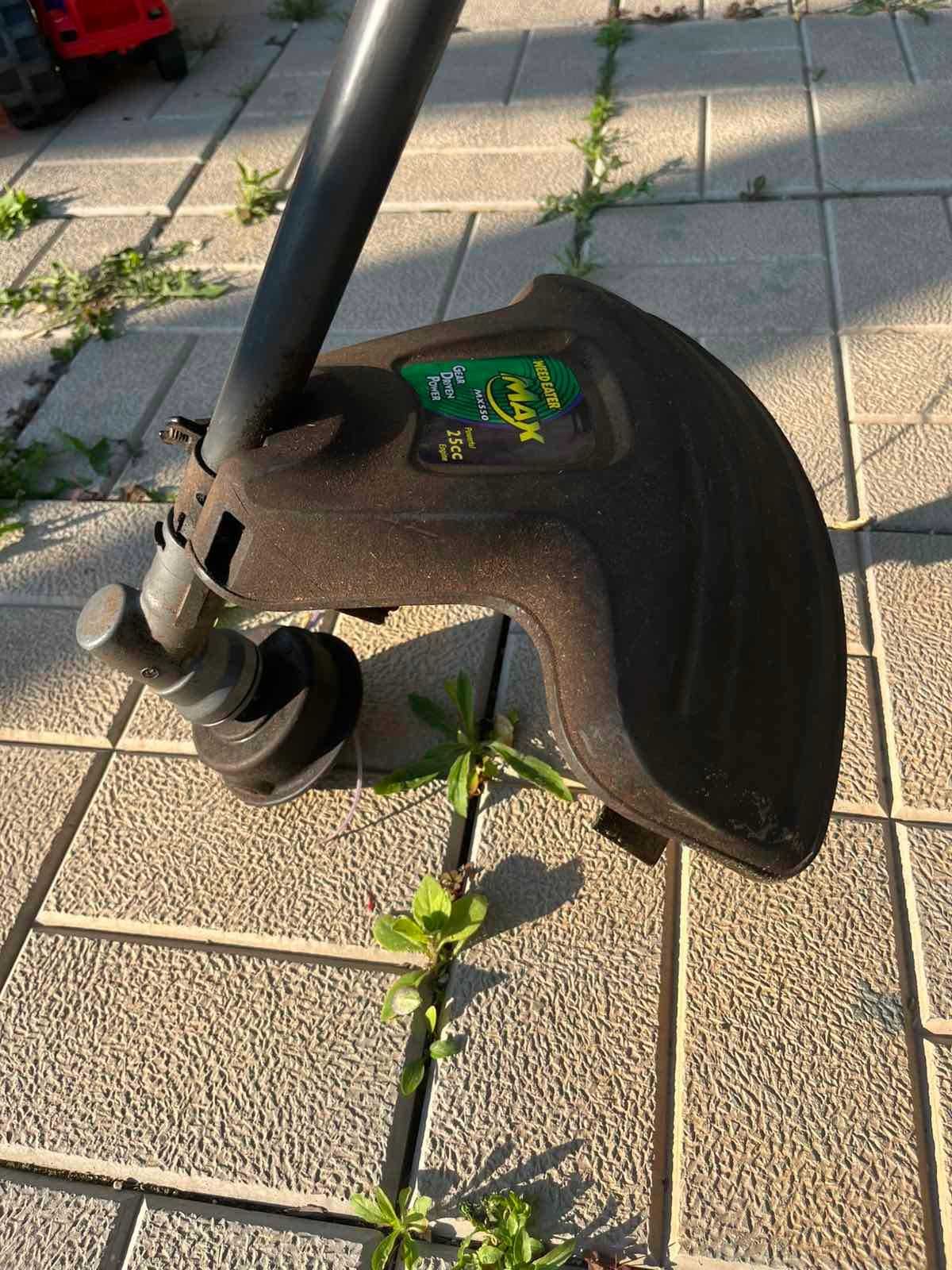 2 бр. Тример косачка за трева Homelite st155 и Weed Eater MX550