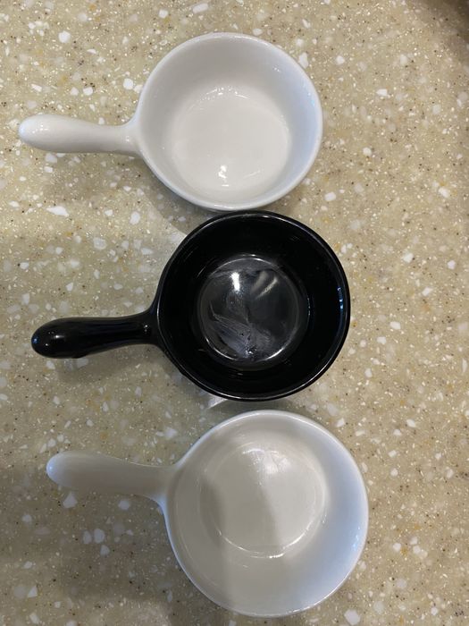 Продам новые емкость для соусов керамика