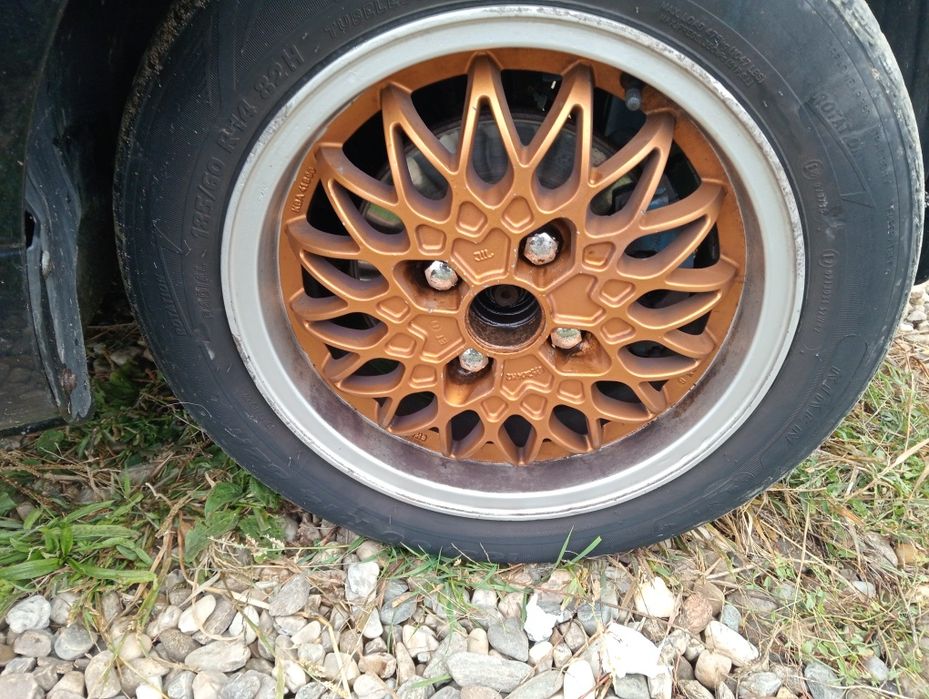 Vând jante originale exip 4x100 r14 cu buza