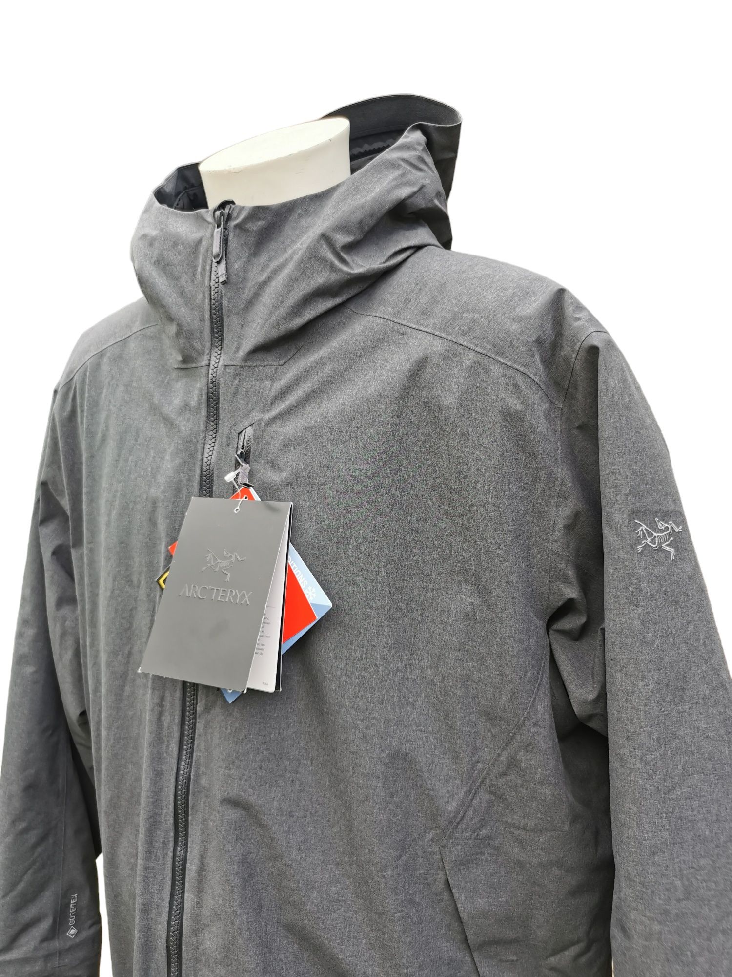 Geacă nouă Arc'teryx Radsten Parka Goretex XXL bărbați, ofertă - 50%