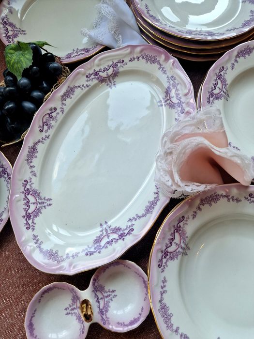 Сервиз за хранене Изида