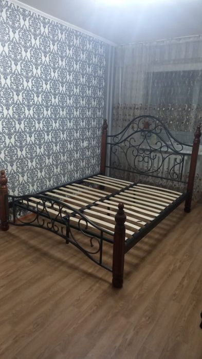 Кровать двухспальная