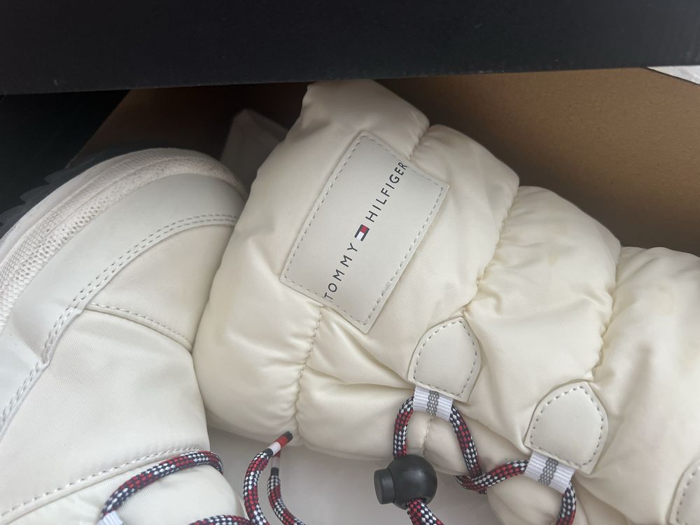 Детски апрески Tommy Hilfiger