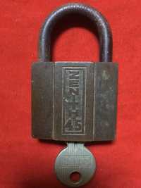 Lacăt Zenith 45 cu cheie
