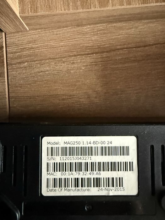 Продавам Iptv box mag 250