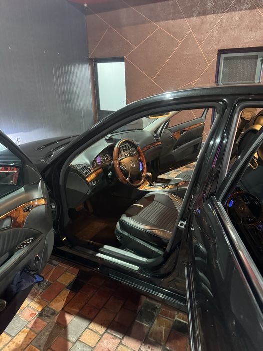 Mercedes-Benz w211 E320