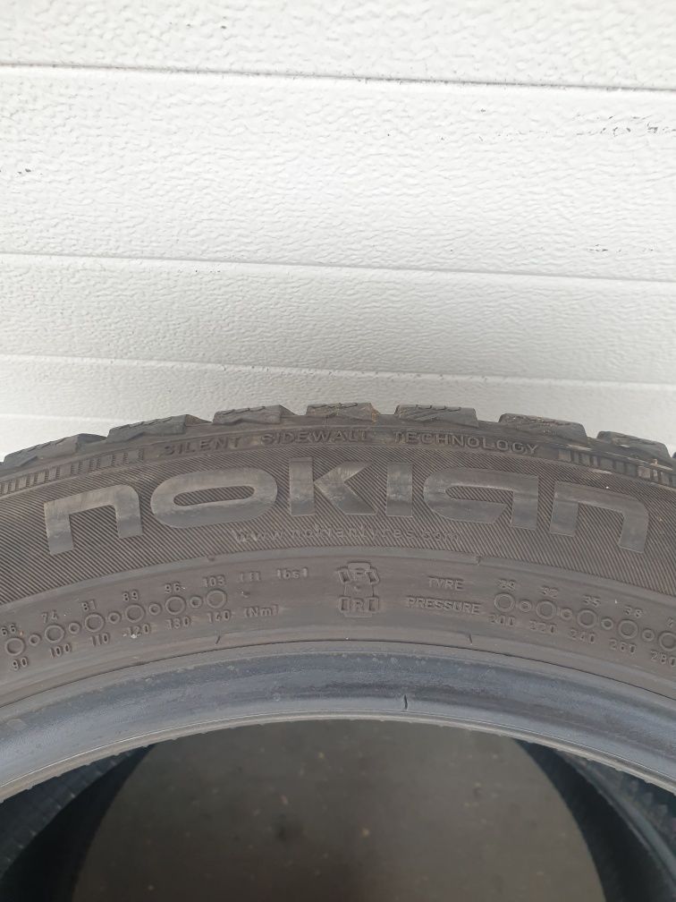 Зимни гуми 2 броя NOKIAN WRd4 245 45 R18 дот 4320