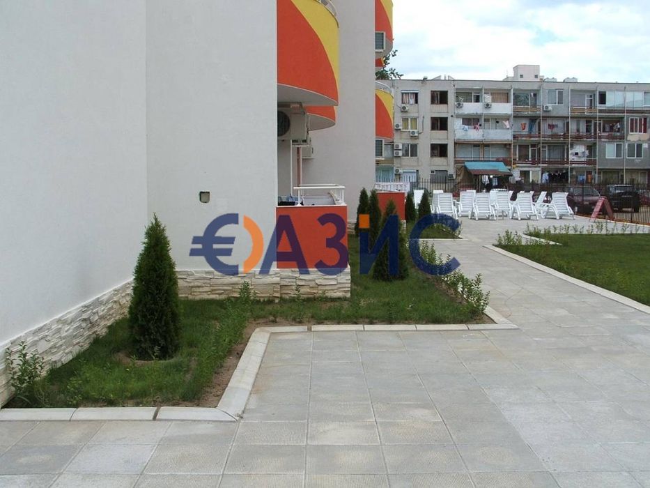 Продава се Едностаен апартамент в к.к. Слънчев бряг - 36 кв.м за 1139 €/кв.м - Снимка #10