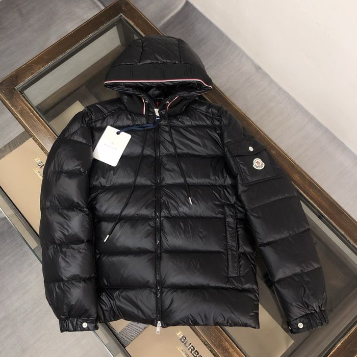 Geaca Moncler 2025
