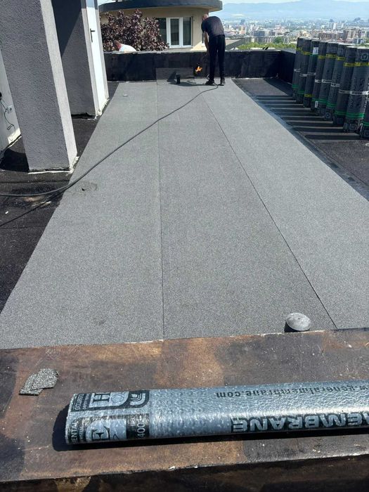 Ремонт на покриви Безшевни улуци Дървени конструкции Хидроизолация