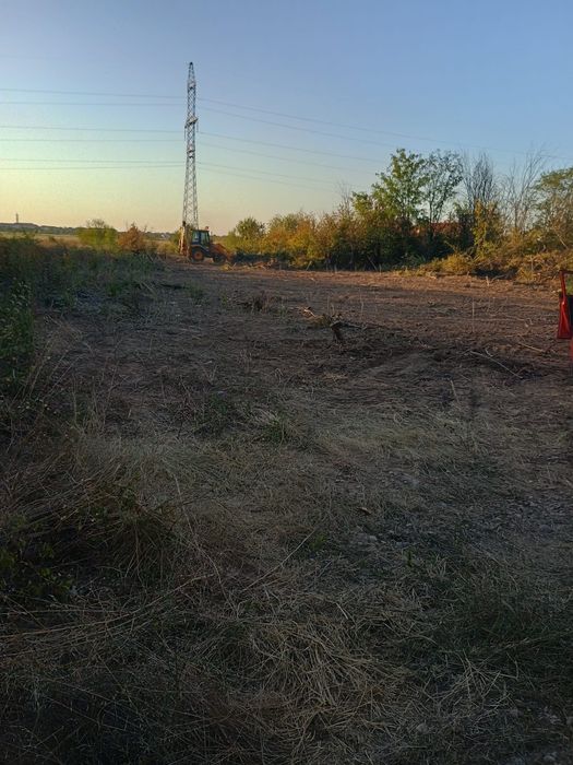 Teren, la pădurea Cornetu