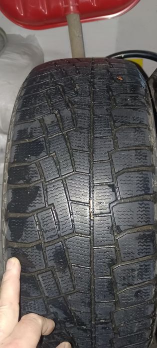 Продам шины в хорошем состояние 215/60. R16 адр 5мкр пара 12мың