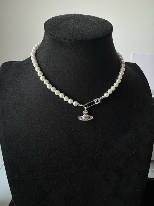 Lantisor Vivienne Westwood Silver Pin Pearl