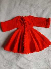 Rochiță rosie tricotata manual