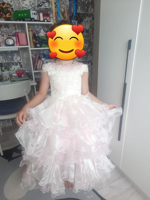 Продам больное платья 10000тг