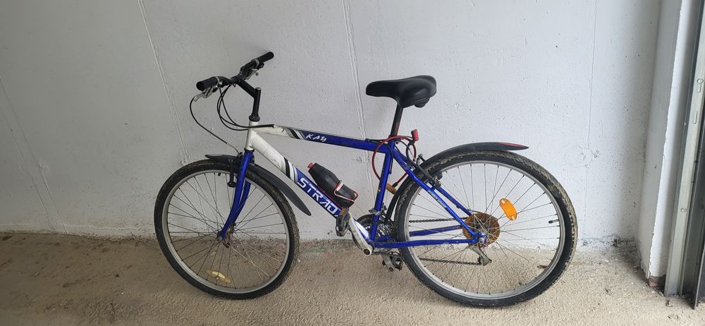 Vând bicicletă STRADA