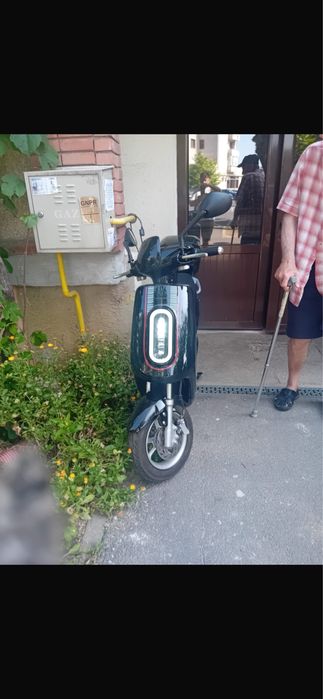 Motoscuter electric