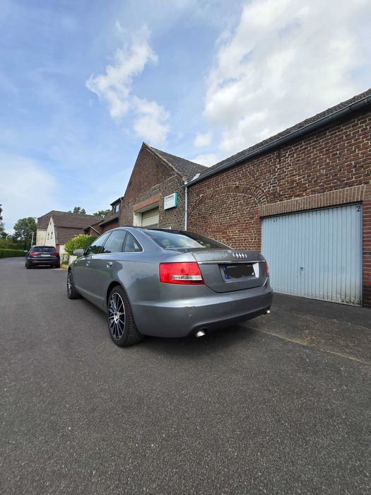 Vând Audi A6 C6 4f