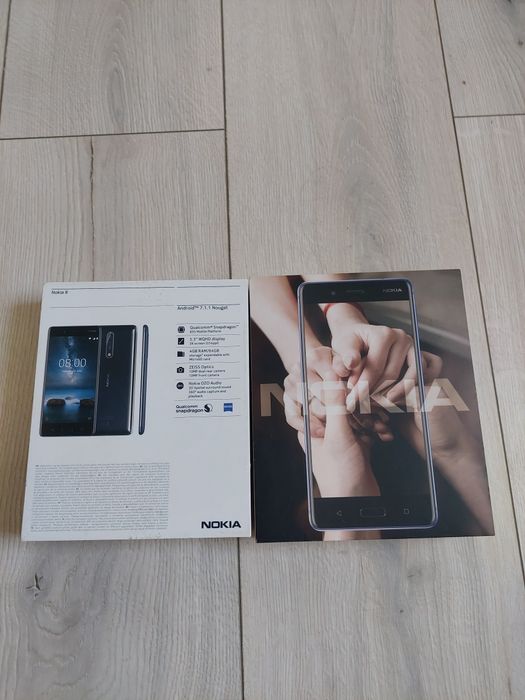 Vand telefon Nokia 8
