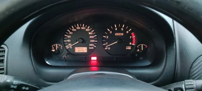 Мицубиши - Mitsubishi Carisma