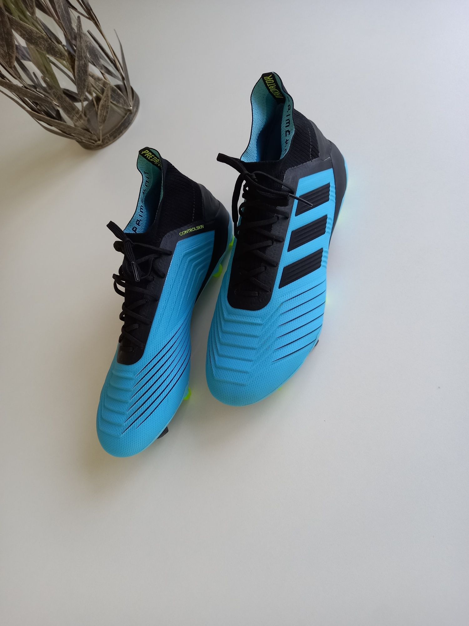 Ghete fotbal adidas 19.1 marimea 43,1 /3